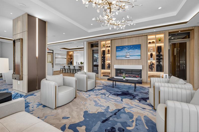 Image 31 of 47 For 153 Seabreeze Blv  1004-s