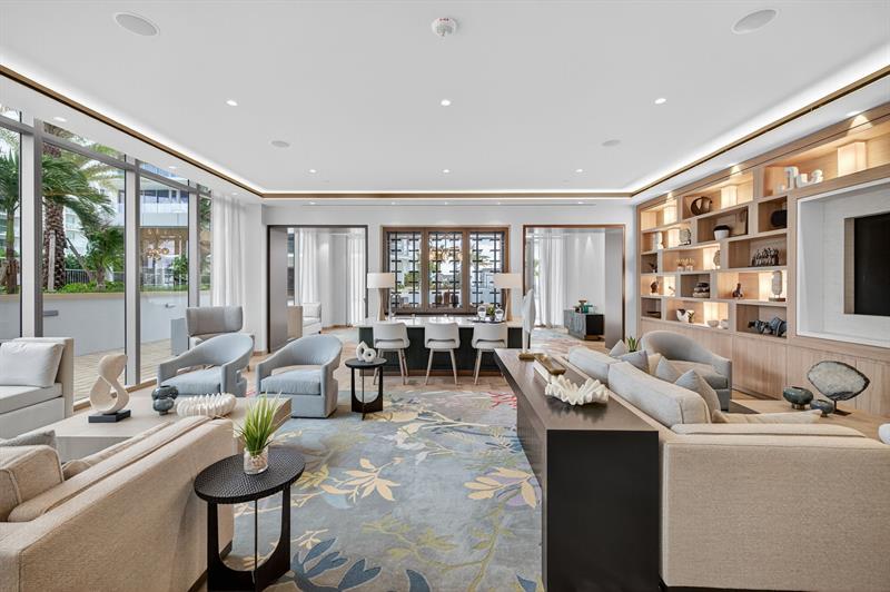 Image 37 of 47 For 153 Seabreeze Blv  1004-s