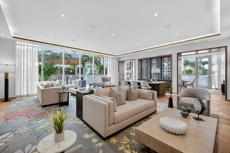 Image 40 of 47 For 153 Seabreeze Blv  1004-s