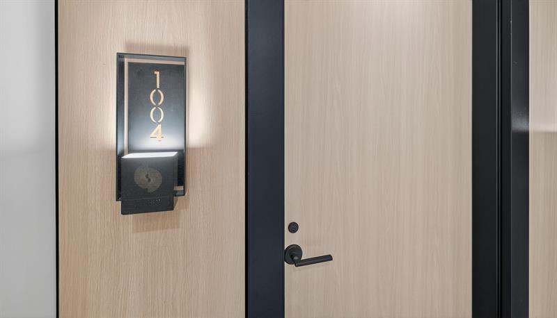 Image 5 of 47 For 153 Seabreeze Blv  1004-s