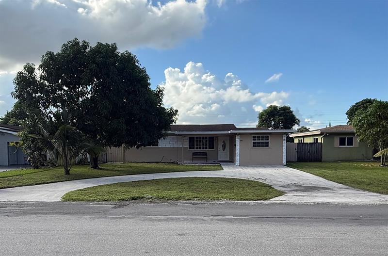 Details for 6940 9th St , Pembroke Pines, FL 33023