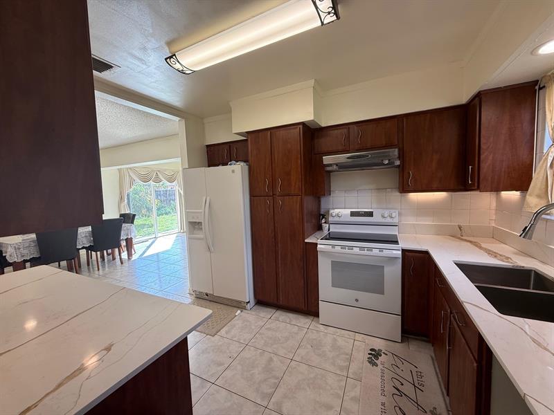 Image 13 of 31 For 6940 9th St  