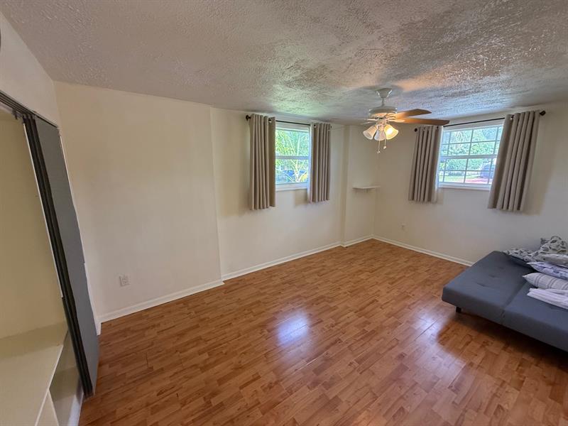 Image 20 of 31 For 6940 9th St  