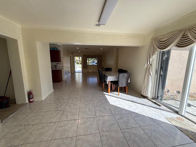 Image 7 of 31 For 6940 9th St  