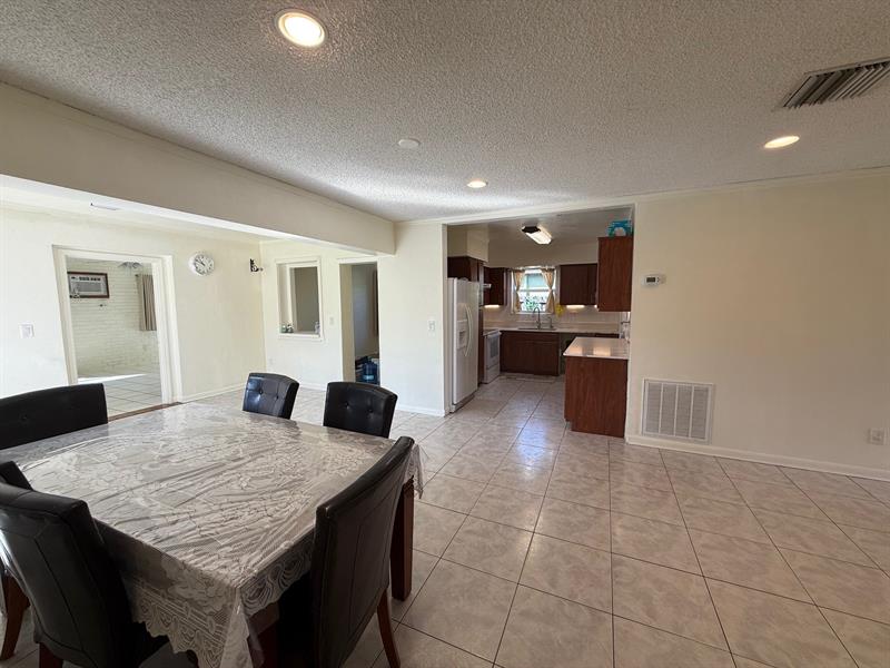 Image 9 of 31 For 6940 9th St  