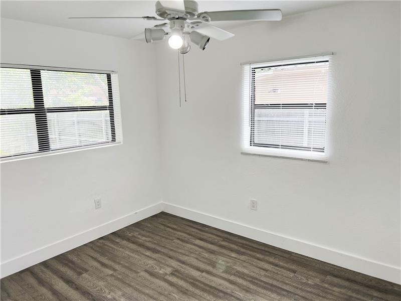 Image 10 of 17 For 1135 127th St