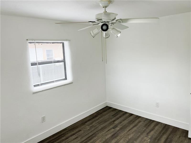 Image 11 of 17 For 1135 127th St