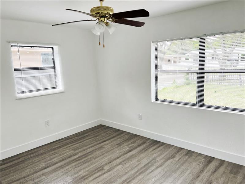 Image 15 of 17 For 1135 127th St