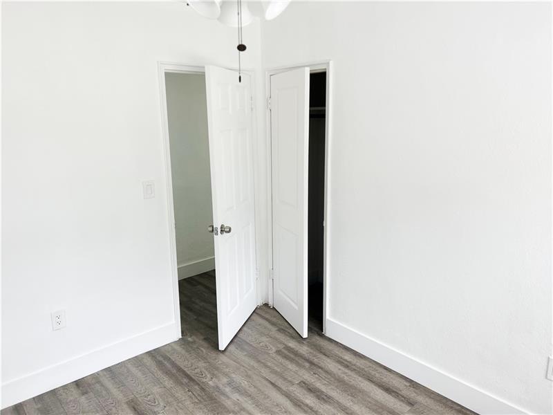 Image 16 of 17 For 1135 127th St