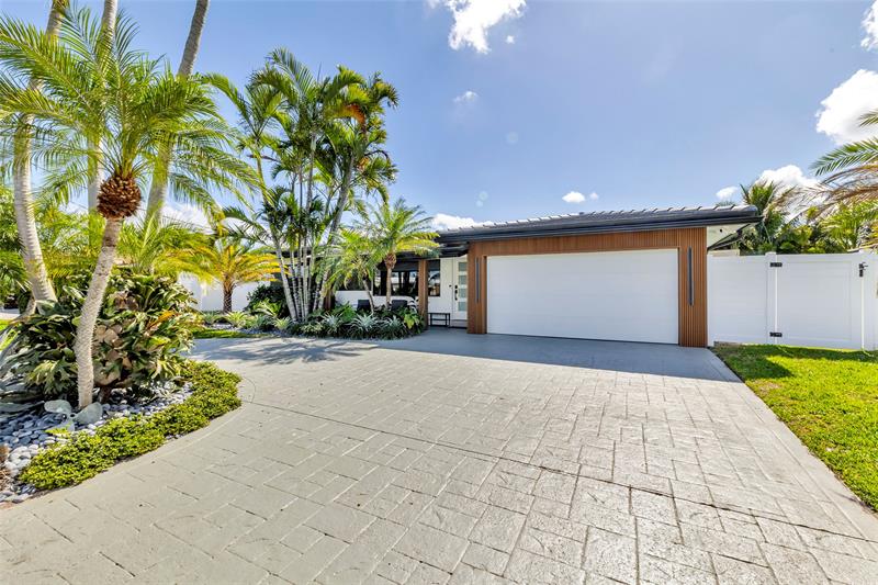 Image 14 of 83 For 160 3rd Ct  