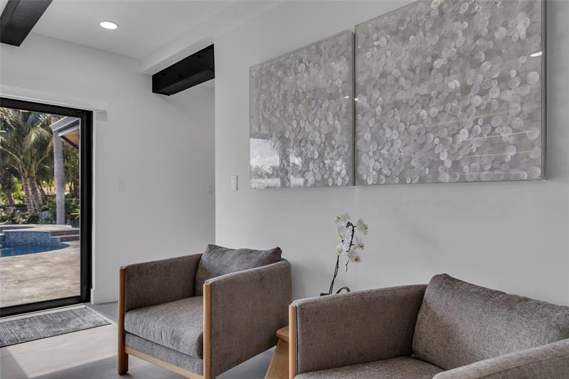 Image 27 of 83 For 160 3rd Ct  