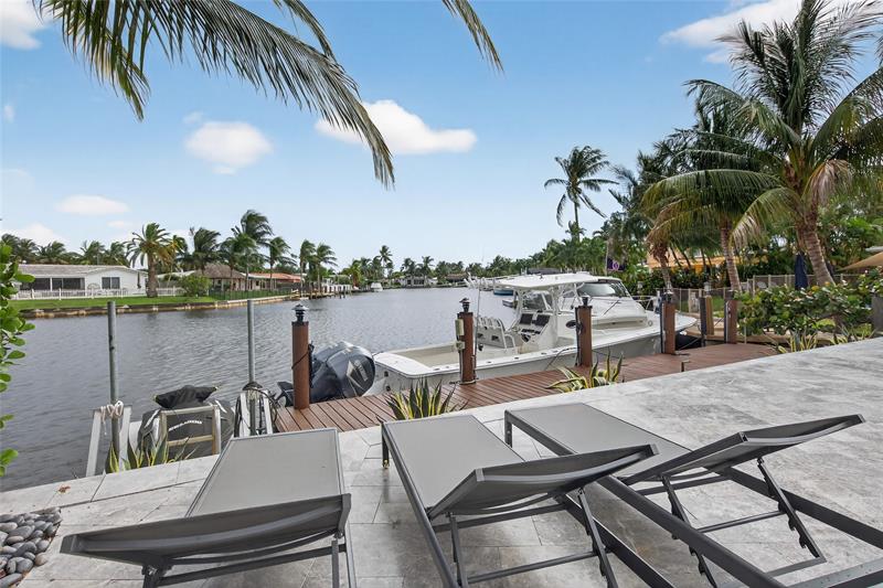 Image 3 of 83 For 160 3rd Ct  