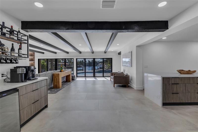 Image 37 of 83 For 160 3rd Ct  