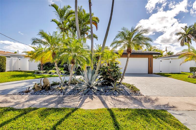 Image 54 of 83 For 160 3rd Ct  