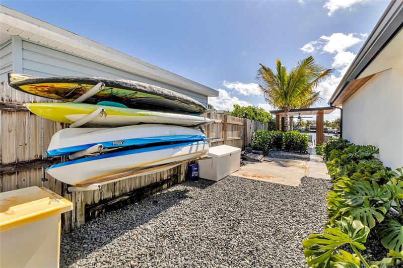 Image 64 of 83 For 160 3rd Ct  