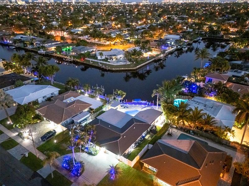 Image 69 of 83 For 160 3rd Ct  