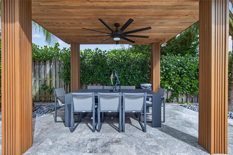 Image 9 of 83 For 160 3rd Ct  