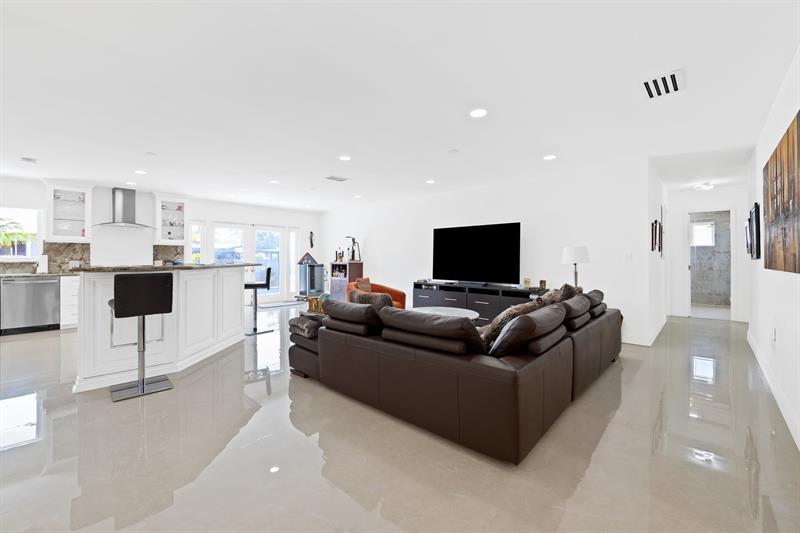 Image 9 of 28 For 420 13th Ave