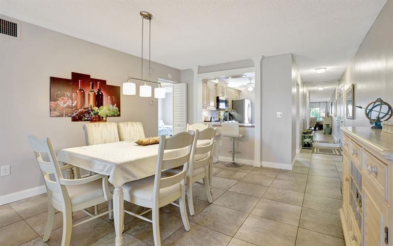 Image 17 of 55 For 4040 Crystal Lake Dr  202