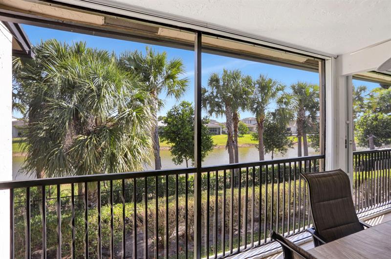 Image 22 of 55 For 4040 Crystal Lake Dr  202