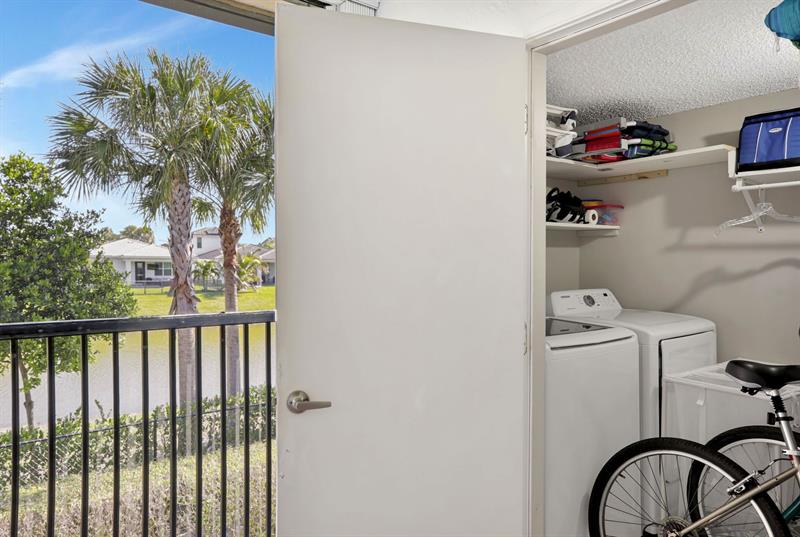 Image 25 of 55 For 4040 Crystal Lake Dr  202