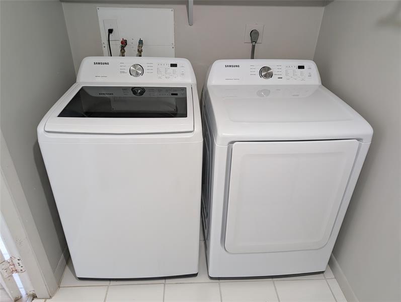 Image 26 of 55 For 4040 Crystal Lake Dr  202