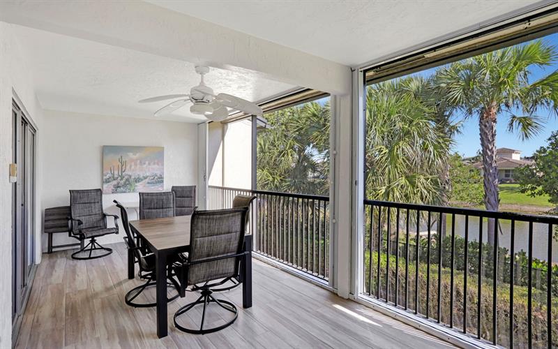 Image 4 of 55 For 4040 Crystal Lake Dr  202