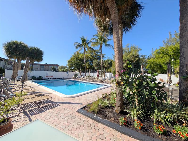 Image 40 of 55 For 4040 Crystal Lake Dr  202