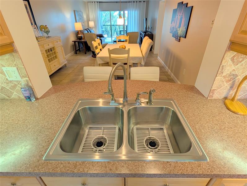 Image 7 of 55 For 4040 Crystal Lake Dr  202