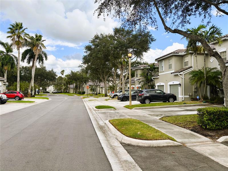 Image 34 of 40 For 745 132nd Ter  745