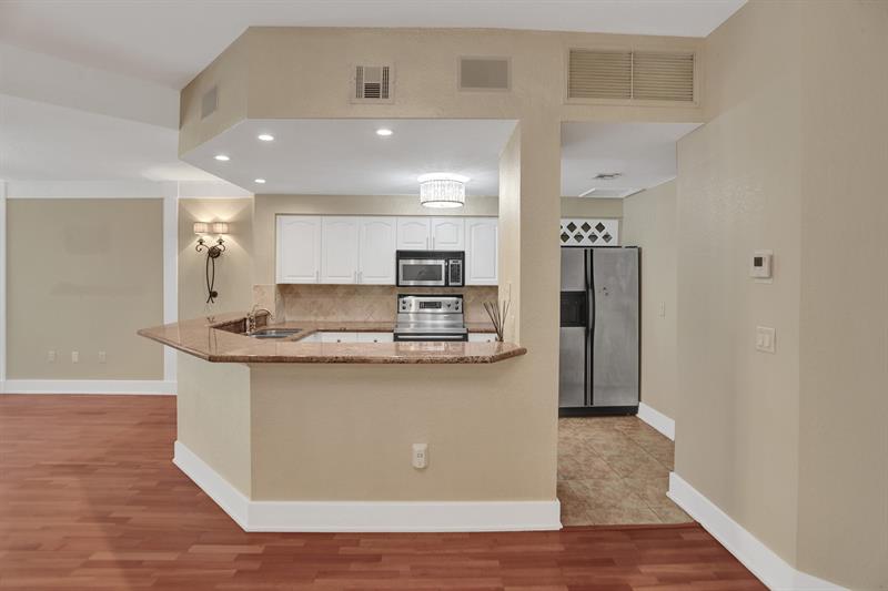 Image 12 of 37 For 1900 Oceanwalk Ln  115