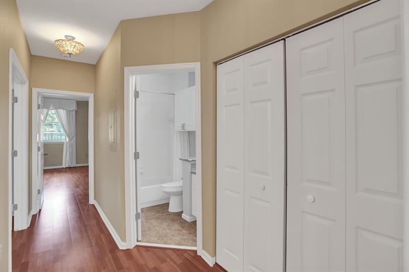 Image 21 of 37 For 1900 Oceanwalk Ln  115