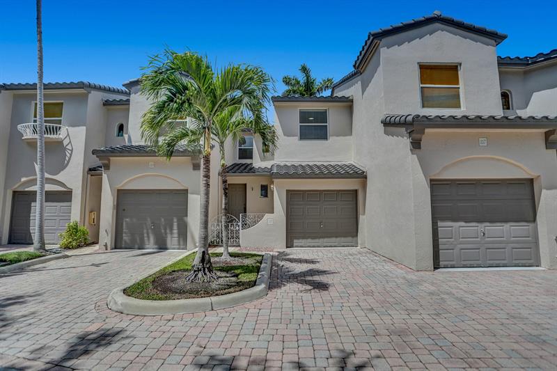 Image 3 of 37 For 1900 Oceanwalk Ln  115