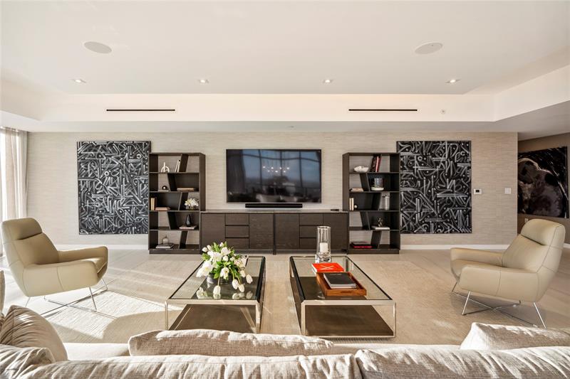 Image 20 of 84 For 1116 Ocean Blvd  Uph03