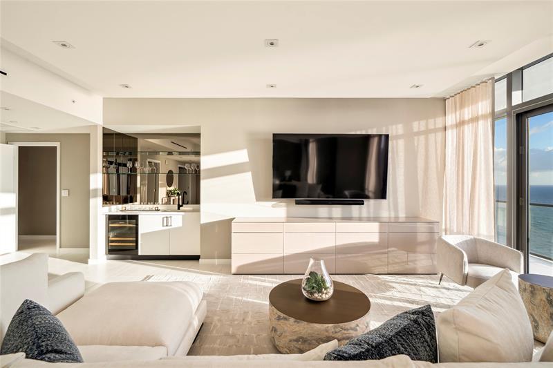 Image 25 of 84 For 1116 Ocean Blvd  Uph03