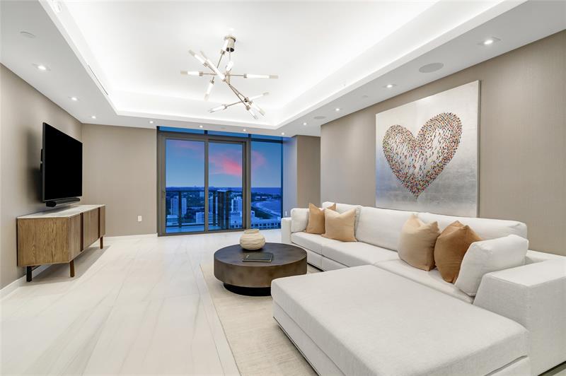 Image 41 of 84 For 1116 Ocean Blvd  Uph03