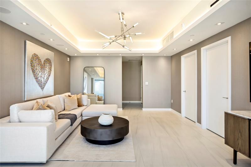 Image 42 of 84 For 1116 Ocean Blvd  Uph03