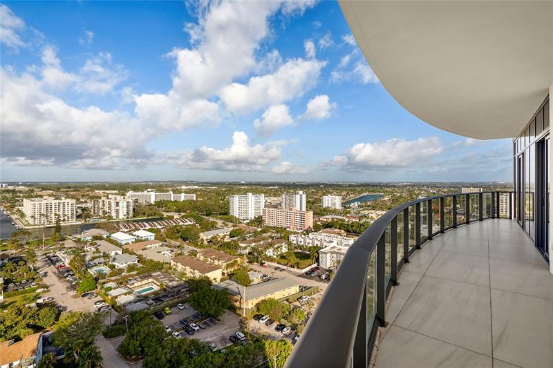 Image 56 of 84 For 1116 Ocean Blvd  Uph03