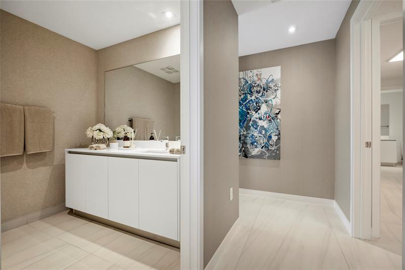 Image 58 of 84 For 1116 Ocean Blvd  Uph03