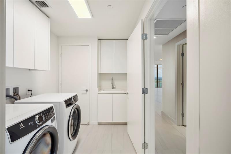 Image 61 of 84 For 1116 Ocean Blvd  Uph03