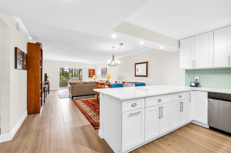 Details for 3050 16th Ave  202, Oakland Park, FL 33334