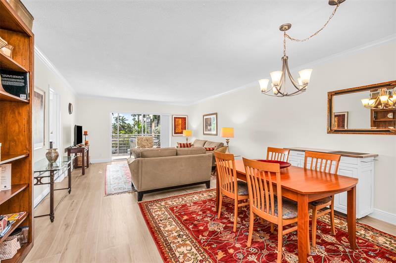 Image 4 of 19 For 3050 16th Ave  202