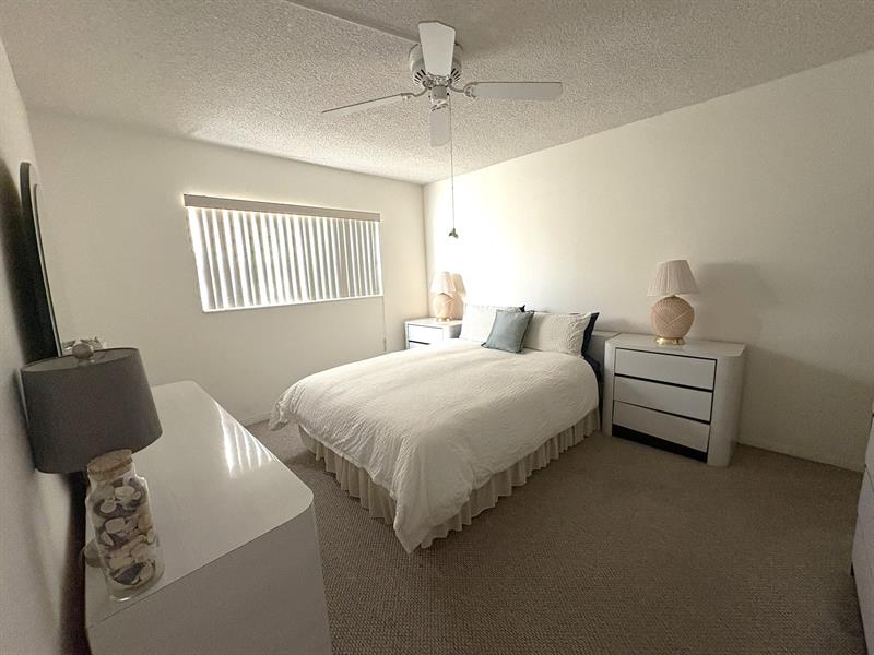 Image 7 of 10 For 2350 14th Street Cswy  303