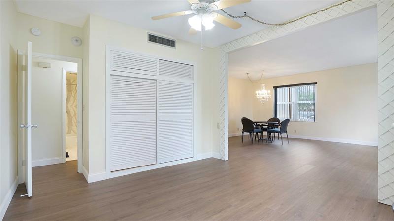 Image 15 of 49 For 3333 34th St  109