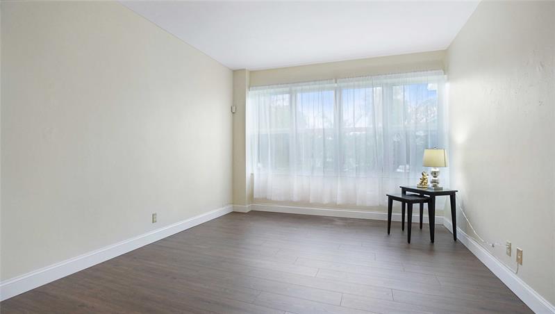 Image 22 of 49 For 3333 34th St  109