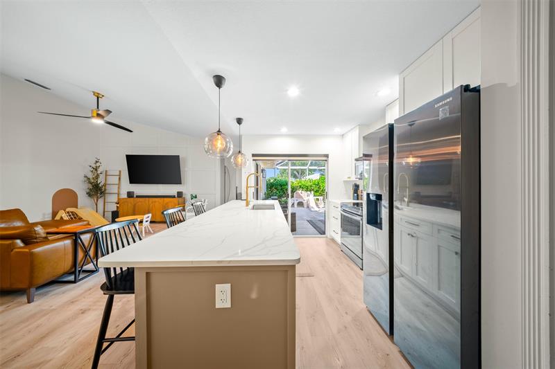 Image 14 of 37 For 1250 Sun Terrace Cir  16a