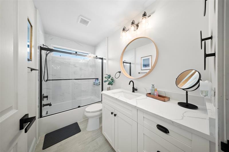 Image 23 of 37 For 1250 Sun Terrace Cir  16a