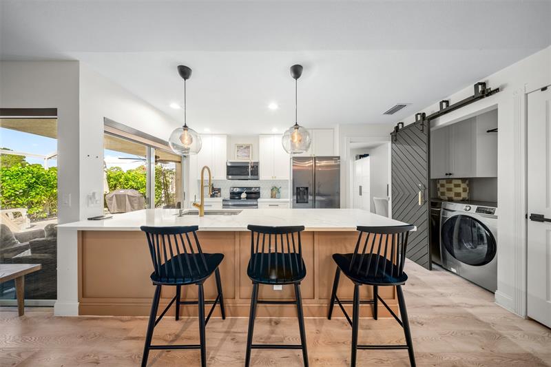 Image 3 of 37 For 1250 Sun Terrace Cir  16a