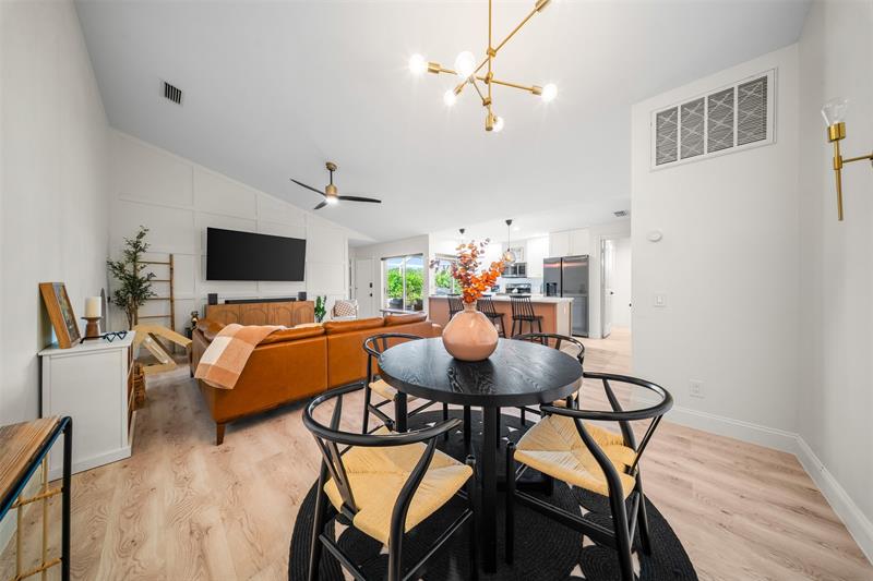 Image 8 of 37 For 1250 Sun Terrace Cir  16a