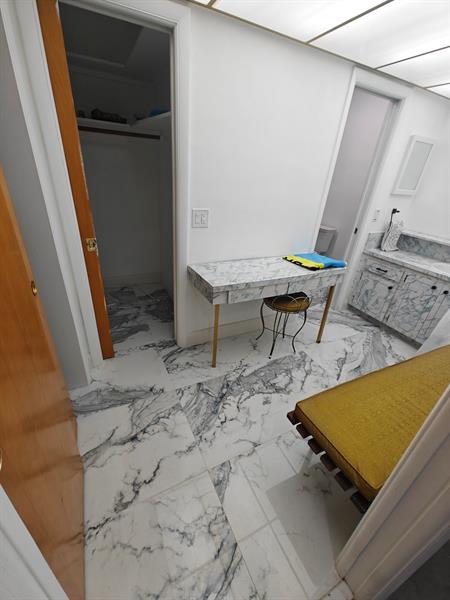 Image 12 of 15 For 5500 Roosevelt St